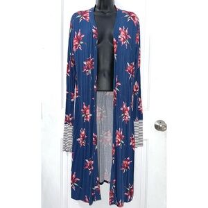 7th Ray women's floral kimono cardigan blue with a floral print & striped cuffs